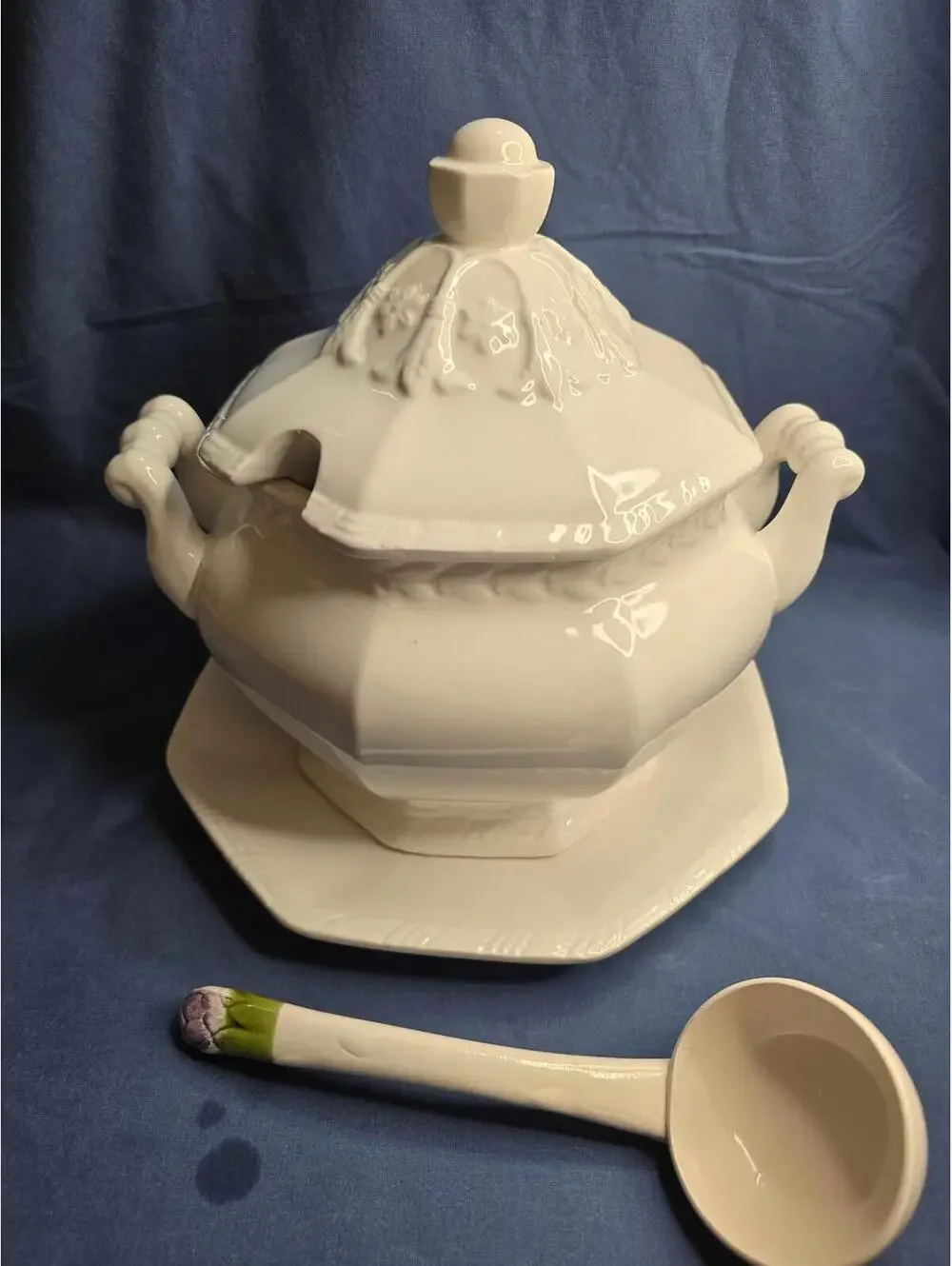 Vintage California USA White Ceramic Soup Gumbo Tureen with Ladle and Underplate